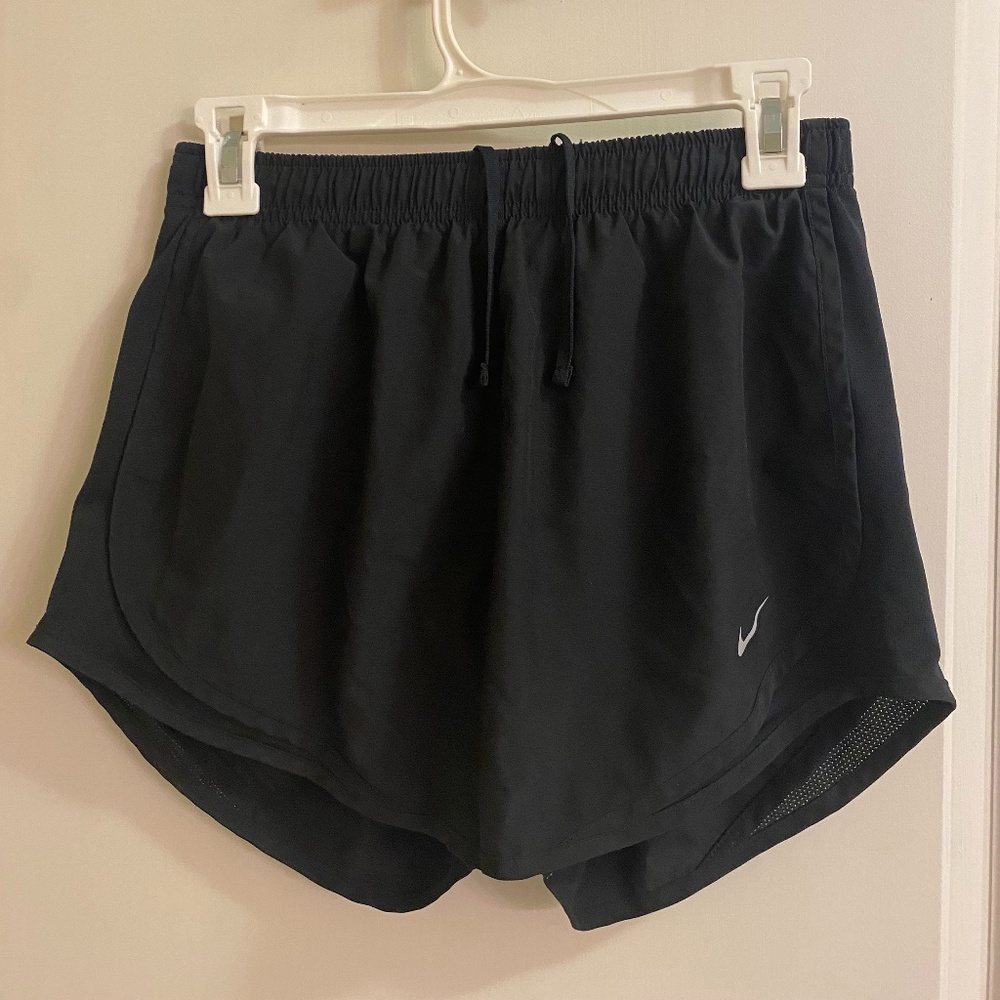 Women’s black Nike shorts, Adult small